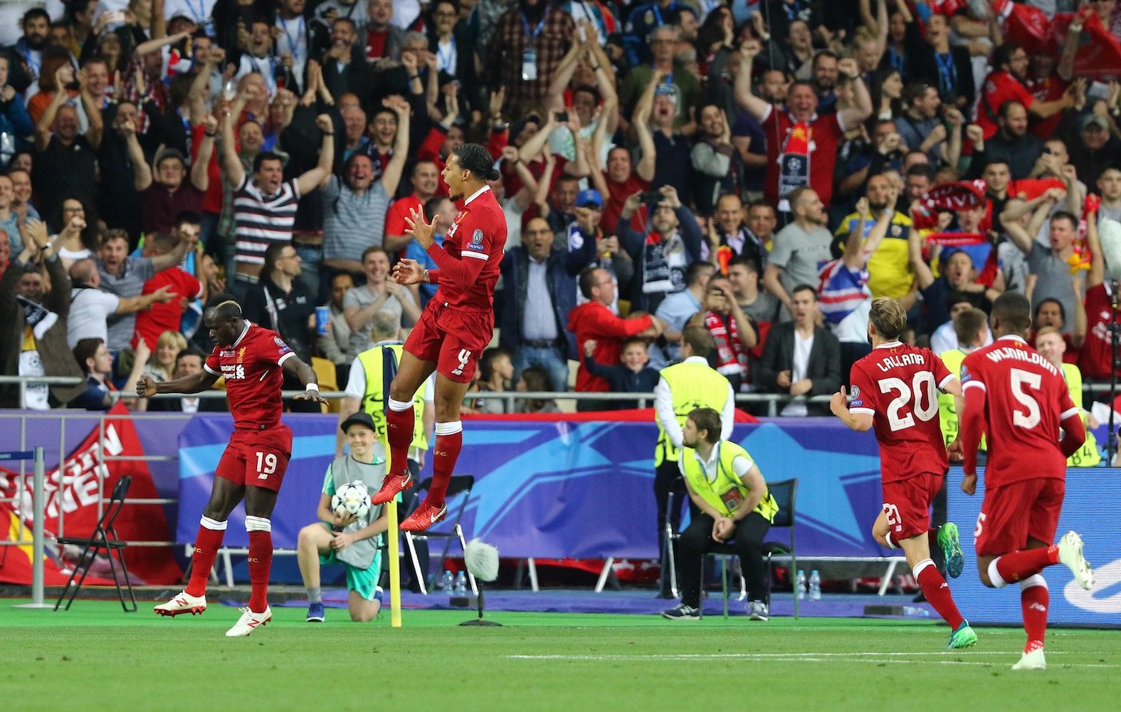Liverpool kontra Manchester United. Hit w Premiership | Kursy bukmacherskie
