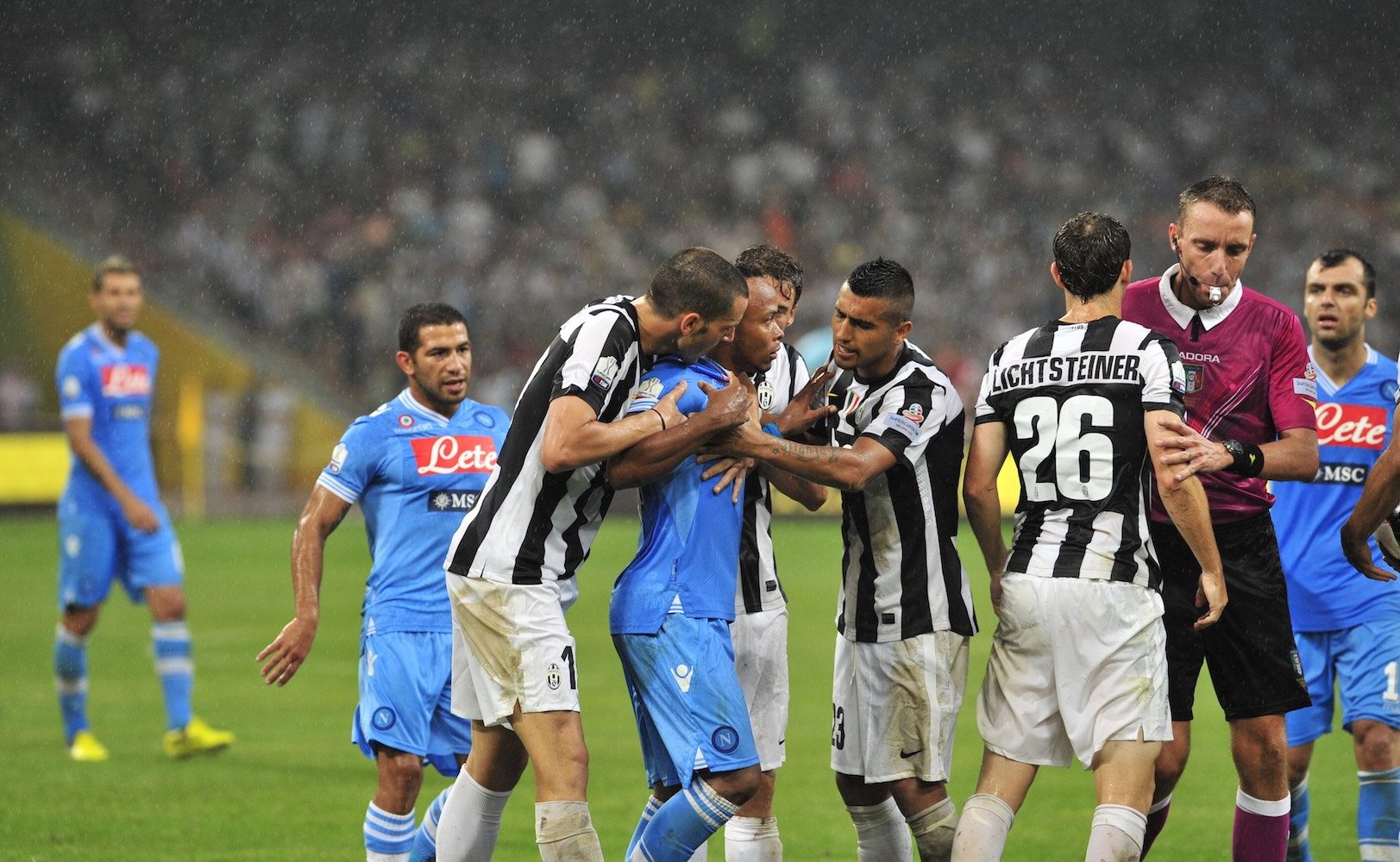 Napoli vs Juventus. Kto faworytem bukmacherów?