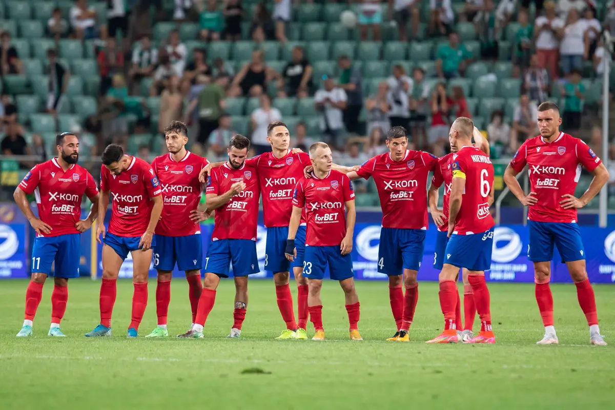 Flora Tallinn – Raków Częstochowa. Zapowiedź rewanżowego meczu 1. rundy kwalifikacji Ligi Mistrzów. Statystyki, faworyt bukmacherów i transmisja live (18.07.2023)