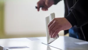 Wybory prezydenckie 2025. Bukmacherzy wskazali faworyta, druga tura nieunikniona