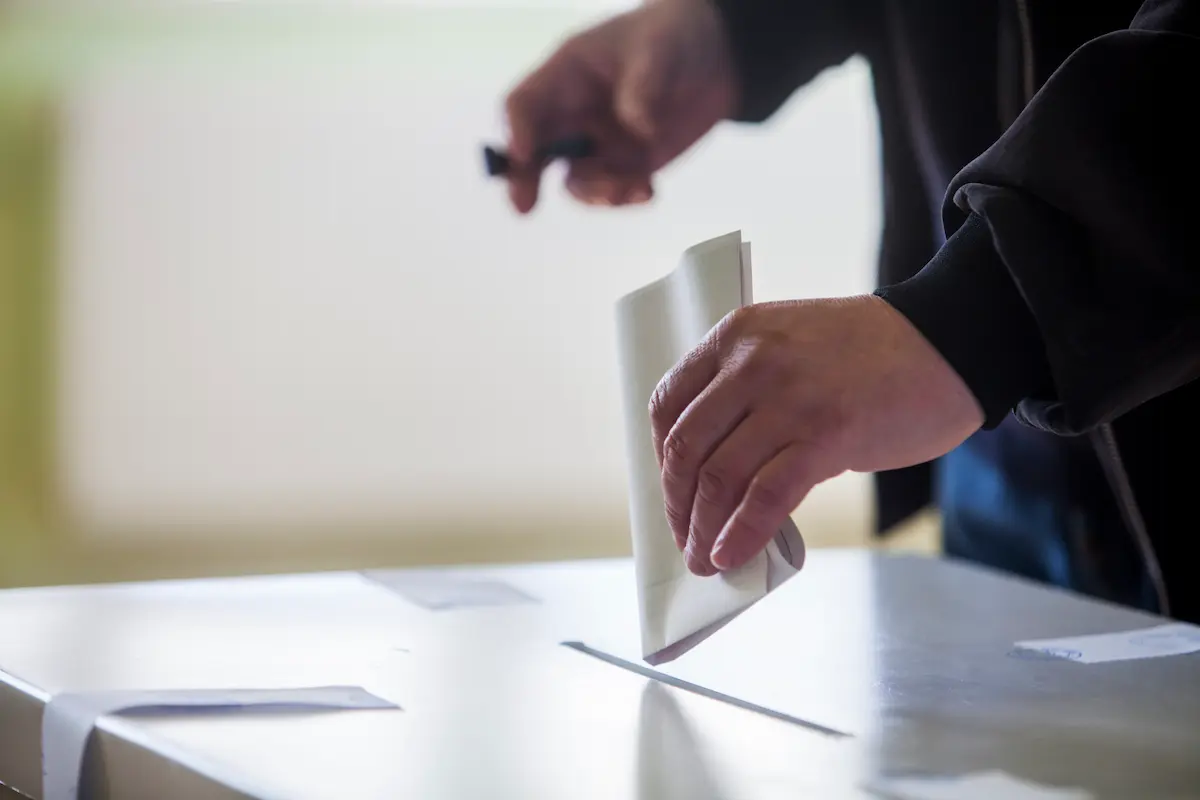 Wybory prezydenckie 2025. Bukmacherzy wskazali faworyta, druga tura nieunikniona